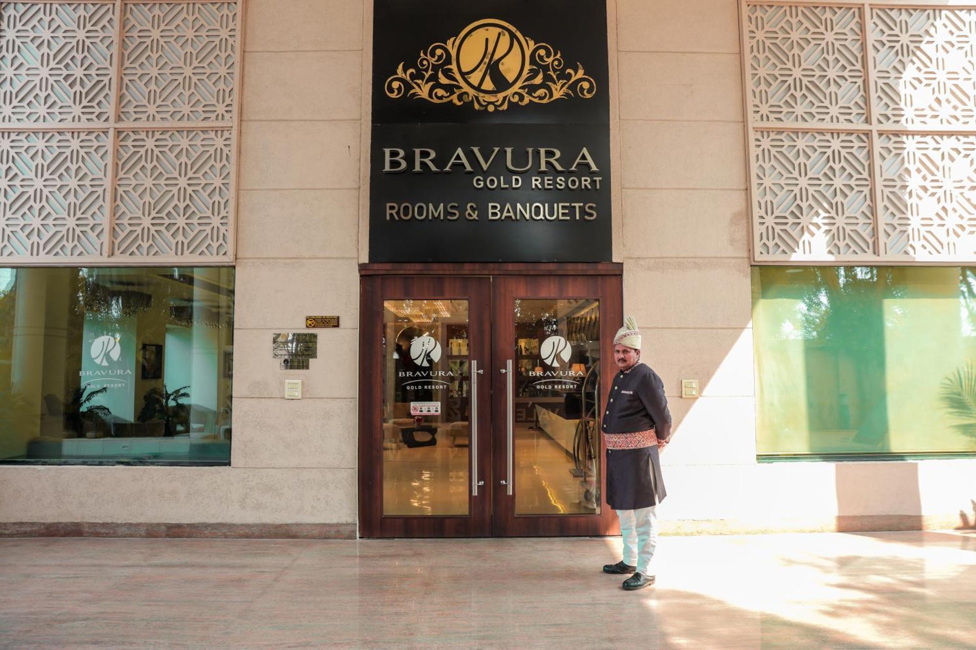Bravura Gold Resort Meerut Zewnętrze zdjęcie